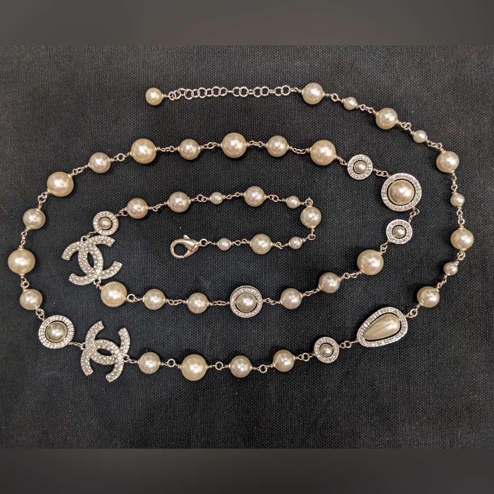 Chanel Authentic Long Faux Pearl Necklace - Picture 9 of 15